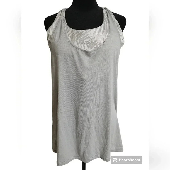 NWT Lululemon twist and toil tank - Picture 3 of 5